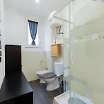 Canvas Apartment La Spezia