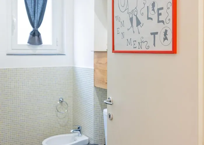 Canvas Apartment La Spezia