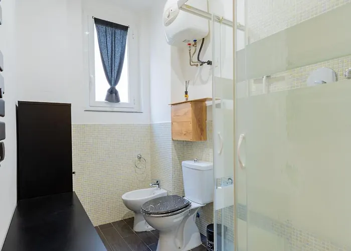 Canvas Apartment La Spezia